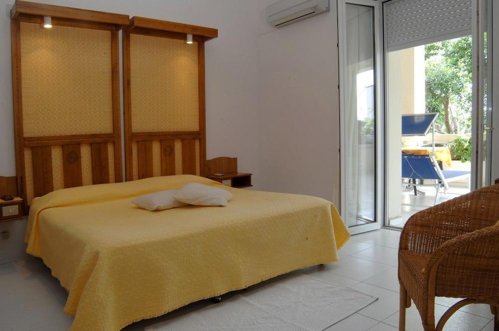 Albergo Miramare Cala Gonone Ngoại thất bức ảnh