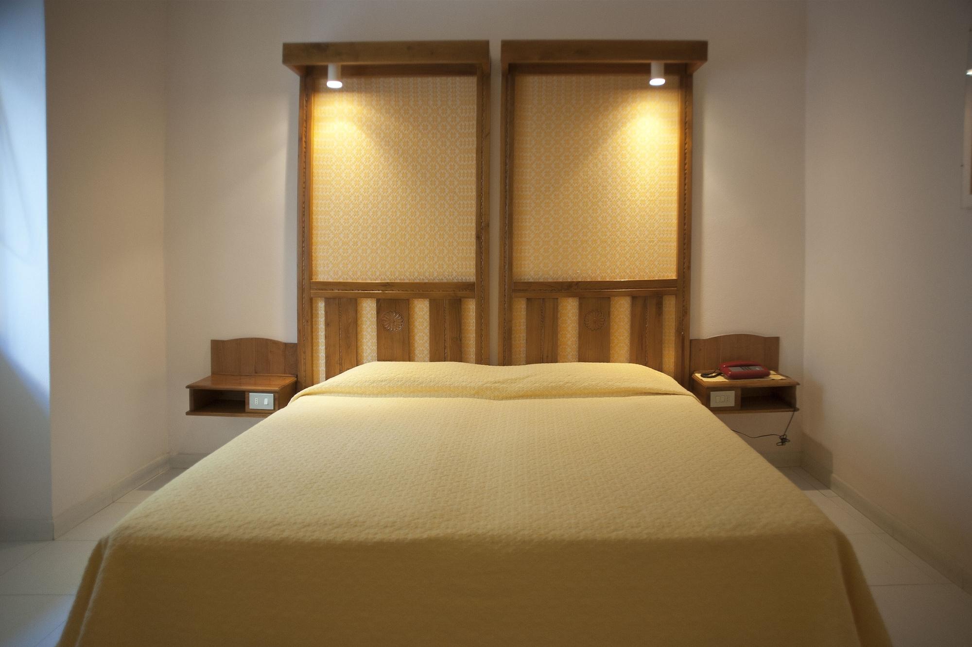 Albergo Miramare Cala Gonone Ngoại thất bức ảnh
